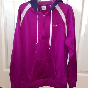 Ladies size large nike pullover hoodie